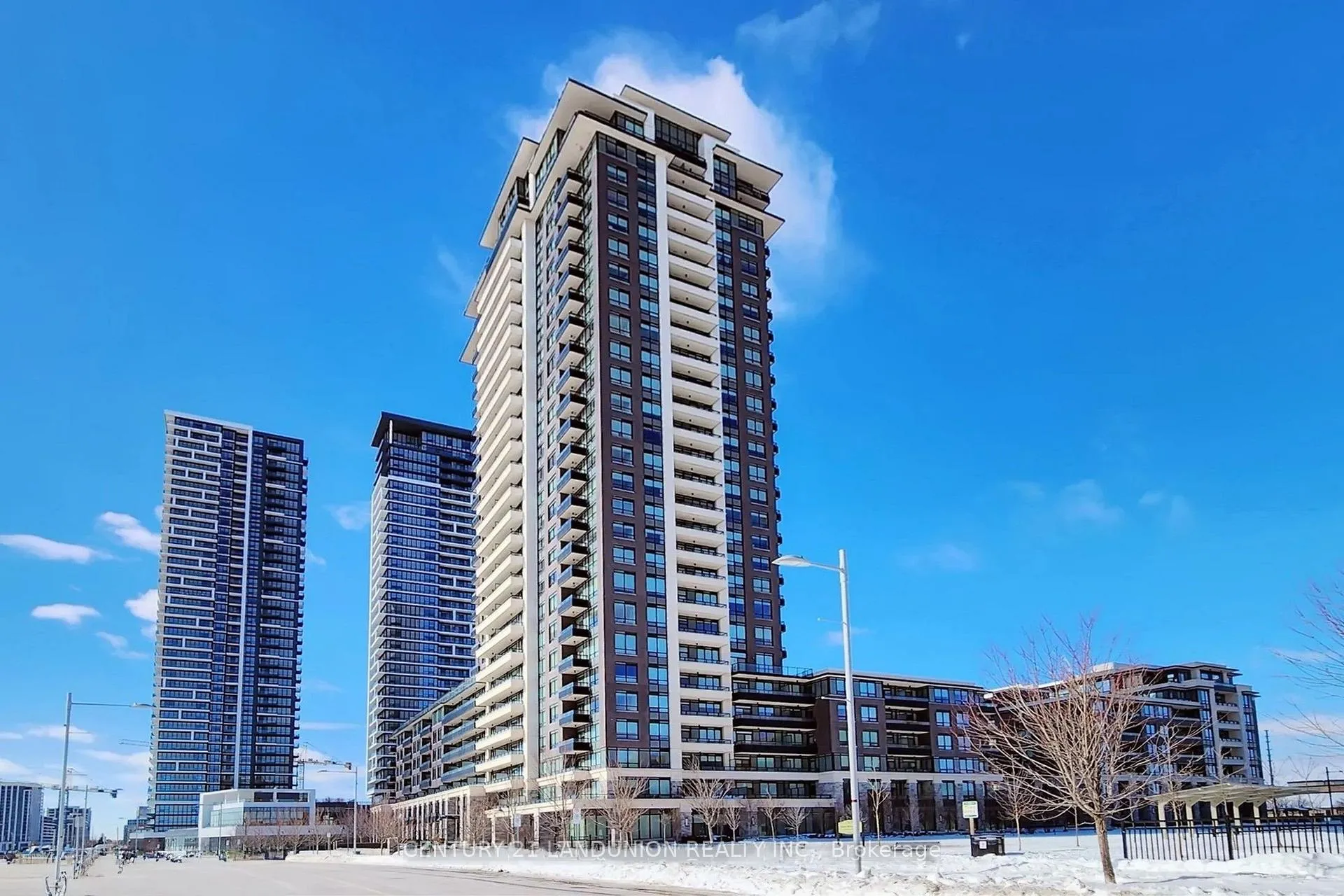 Front of Unit 605, 15 Water Walk Drive