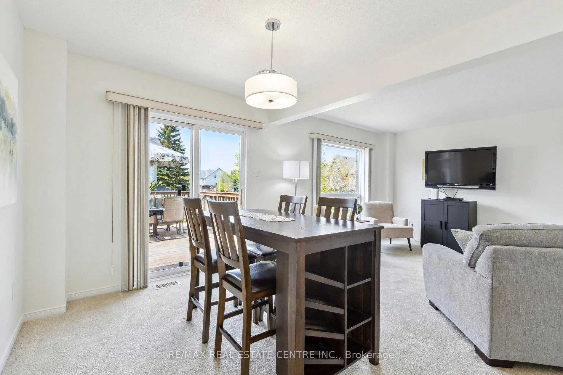 Photo 9 of 1 Silversmith Court, Guelph, Kortright West — HOMEH