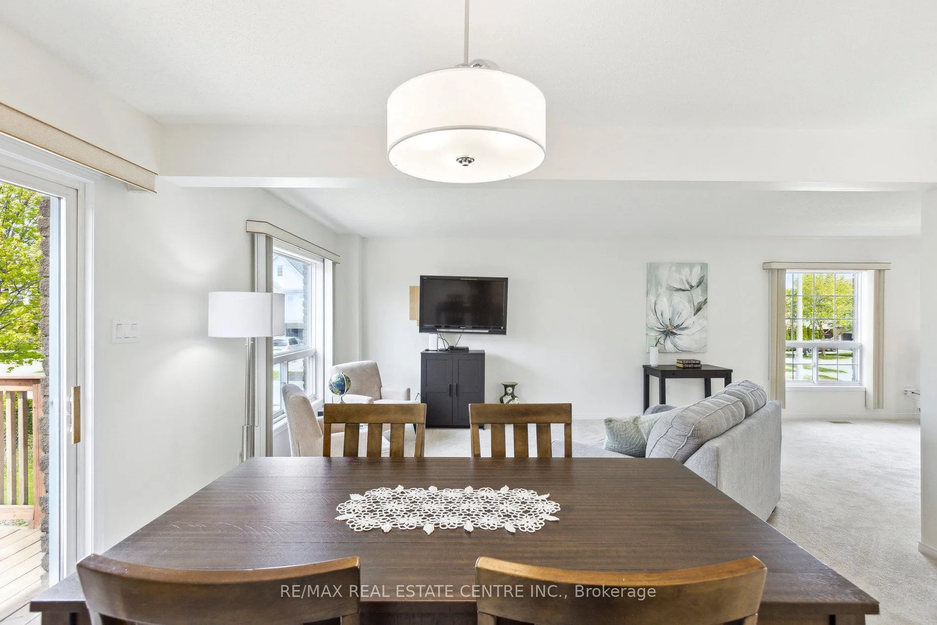 Photo 10 of 1 Silversmith Court, Guelph, Kortright West — HOMEH