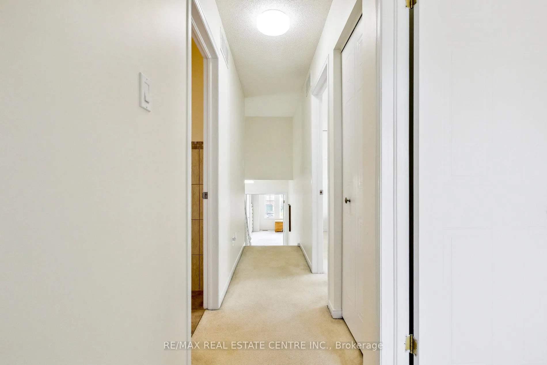 Photo 28 of 1 Silversmith Court, Guelph, Kortright West — HOMEH