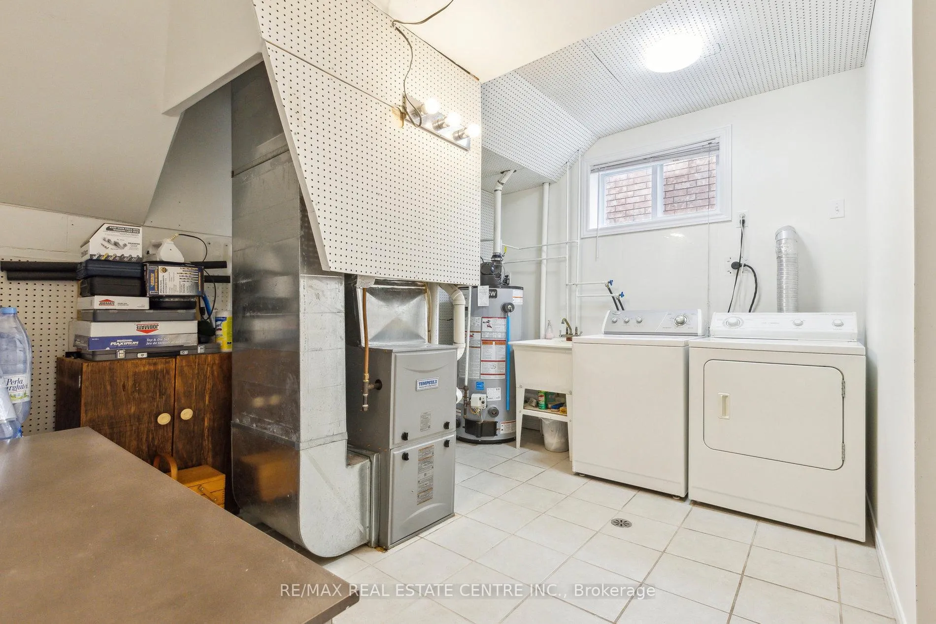 Photo 30 of 1 Silversmith Court, Guelph, Kortright West — HOMEH
