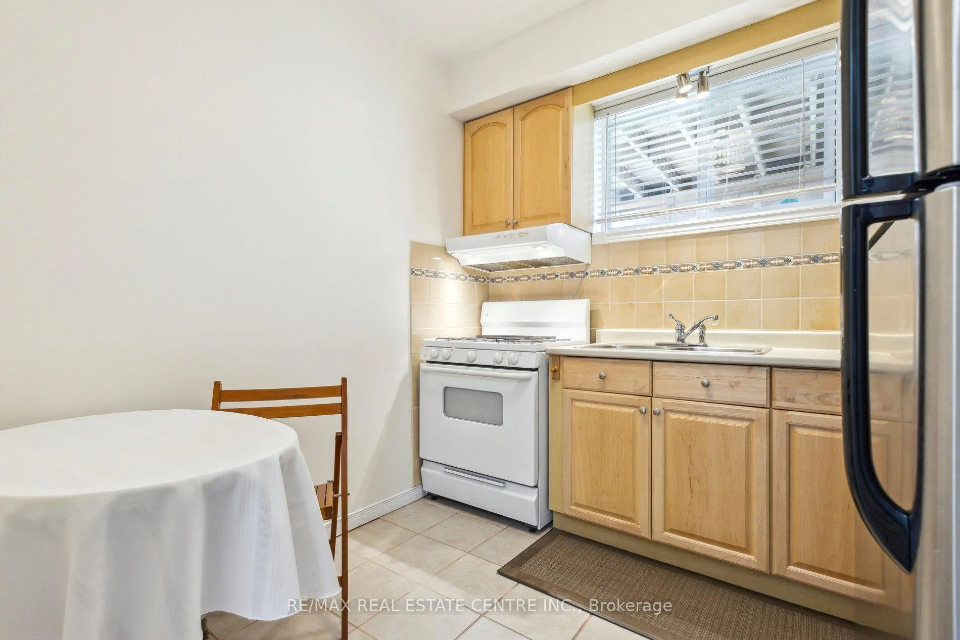 Photo 34 of 1 Silversmith Court, Guelph, Kortright West — HOMEH