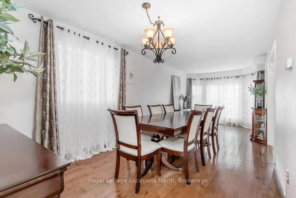 Photo 9 of 10 Barwick Drive, Barrie, West Bayfield — HOMEH