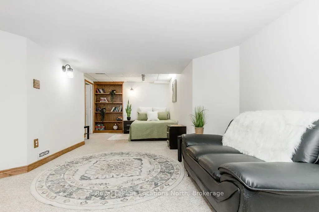 Photo 30 of 10 Barwick Drive, Barrie, West Bayfield — HOMEH
