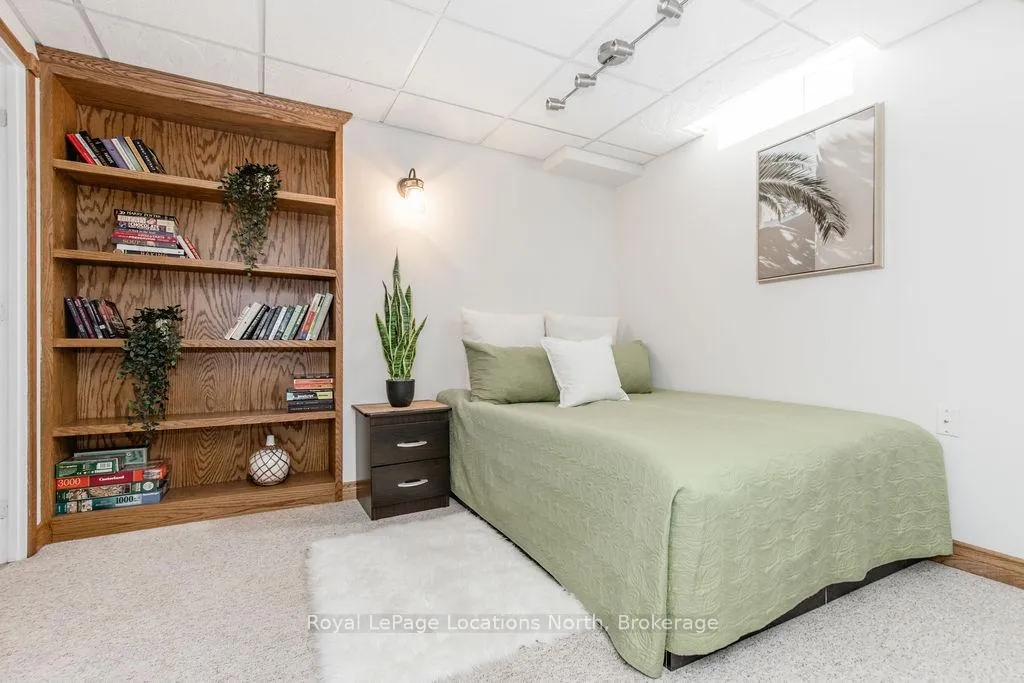 Photo 31 of 10 Barwick Drive, Barrie, West Bayfield — HOMEH