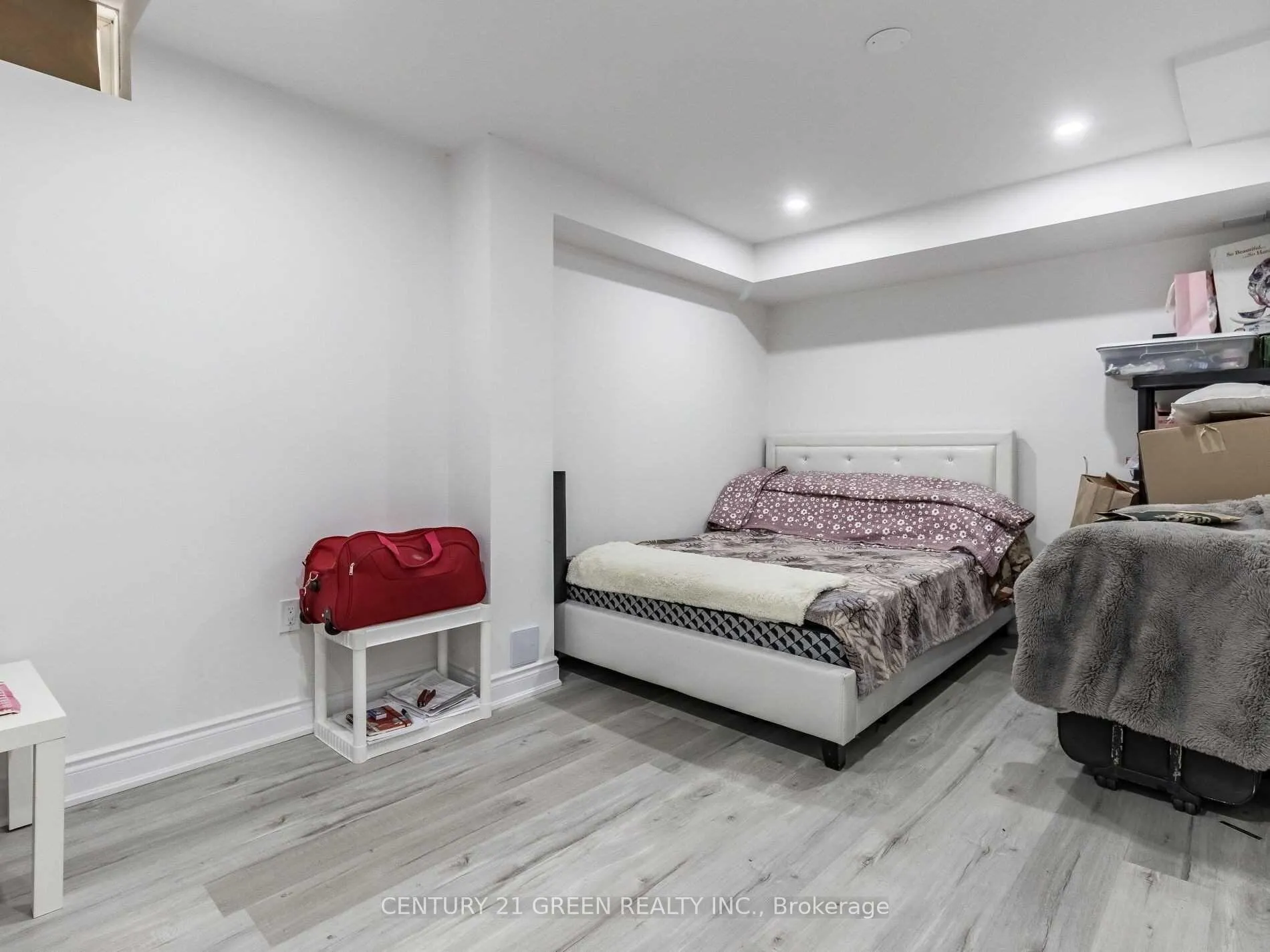 Photo 29 of 39 Argelia Crescent, Brampton, Credit Valley — HOMEH