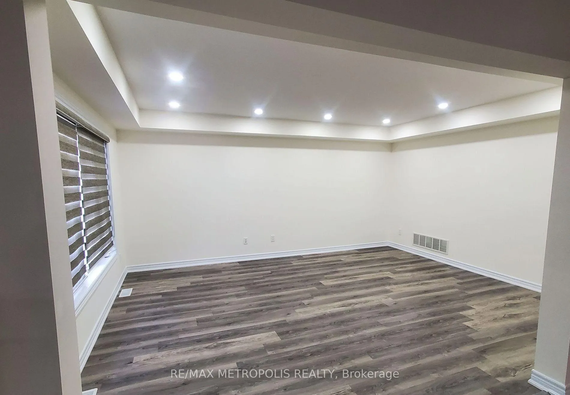 Photo 6 of 6361 Sam Iorfida Drive, Niagara Falls, Oldfield — HOMEH