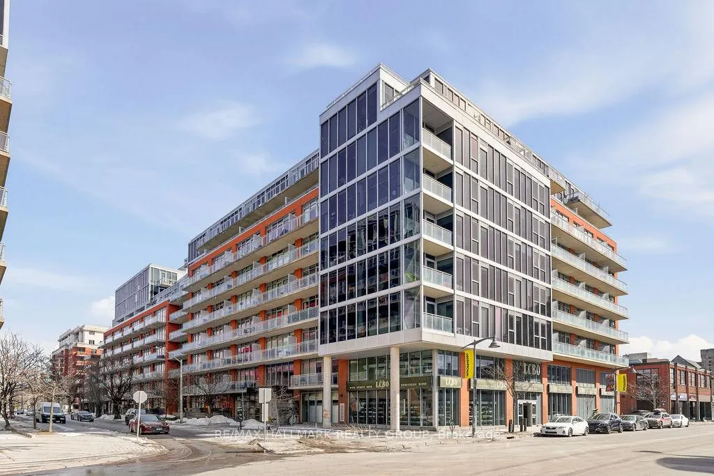 Front of Unit 203, 360 McLeod Street