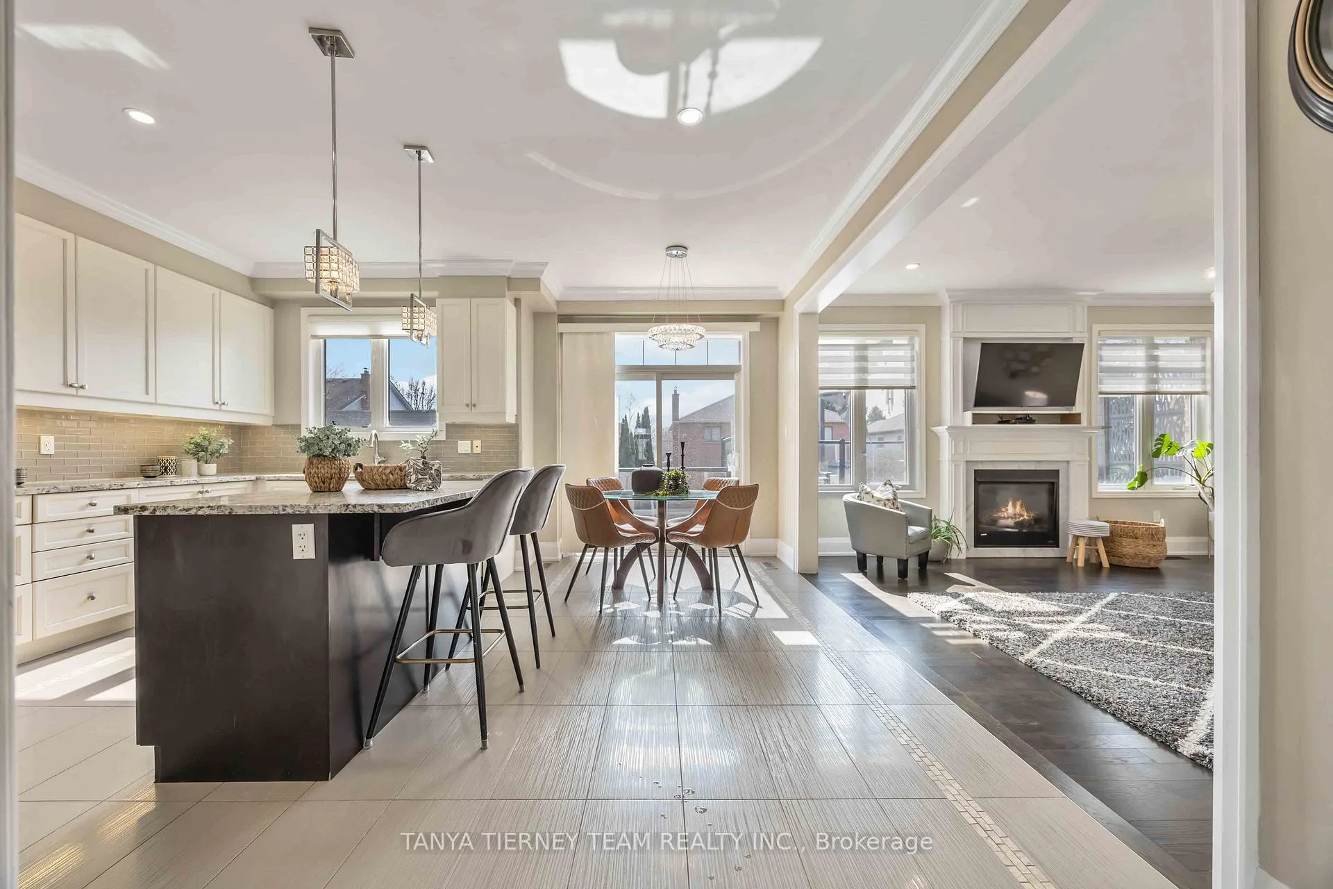 Photo 14 of 111 Braebrook Drive, Whitby, Rolling Acres — HOMEH