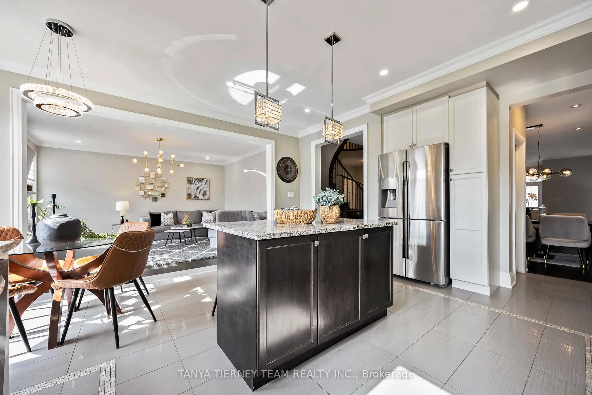 Photo 17 of 111 Braebrook Drive, Whitby, Rolling Acres — HOMEH