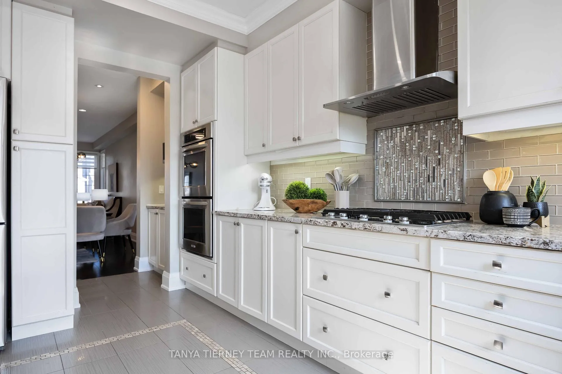 Photo 19 of 111 Braebrook Drive, Whitby, Rolling Acres — HOMEH