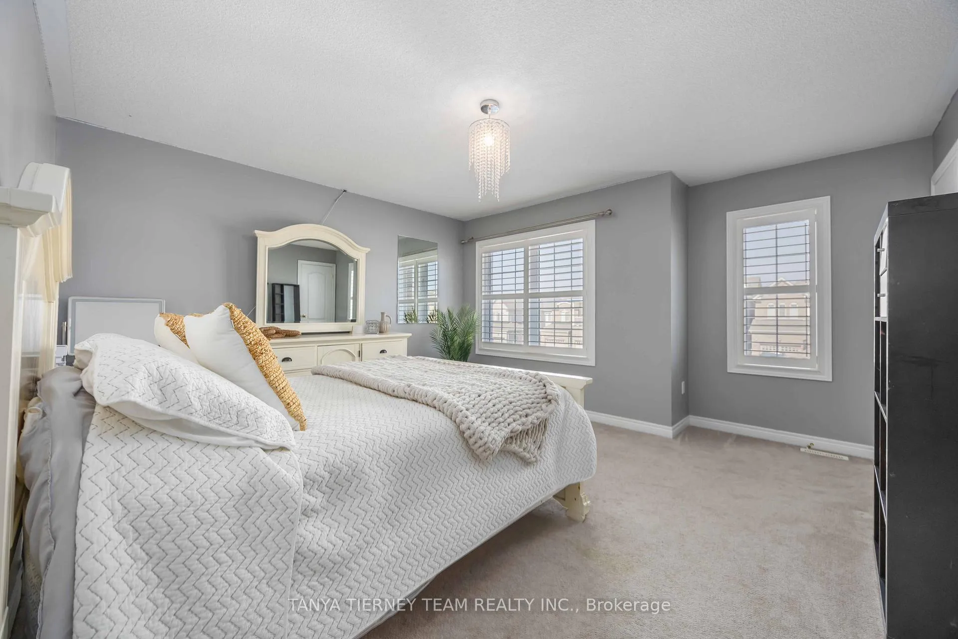 Photo 37 of 111 Braebrook Drive, Whitby, Rolling Acres — HOMEH