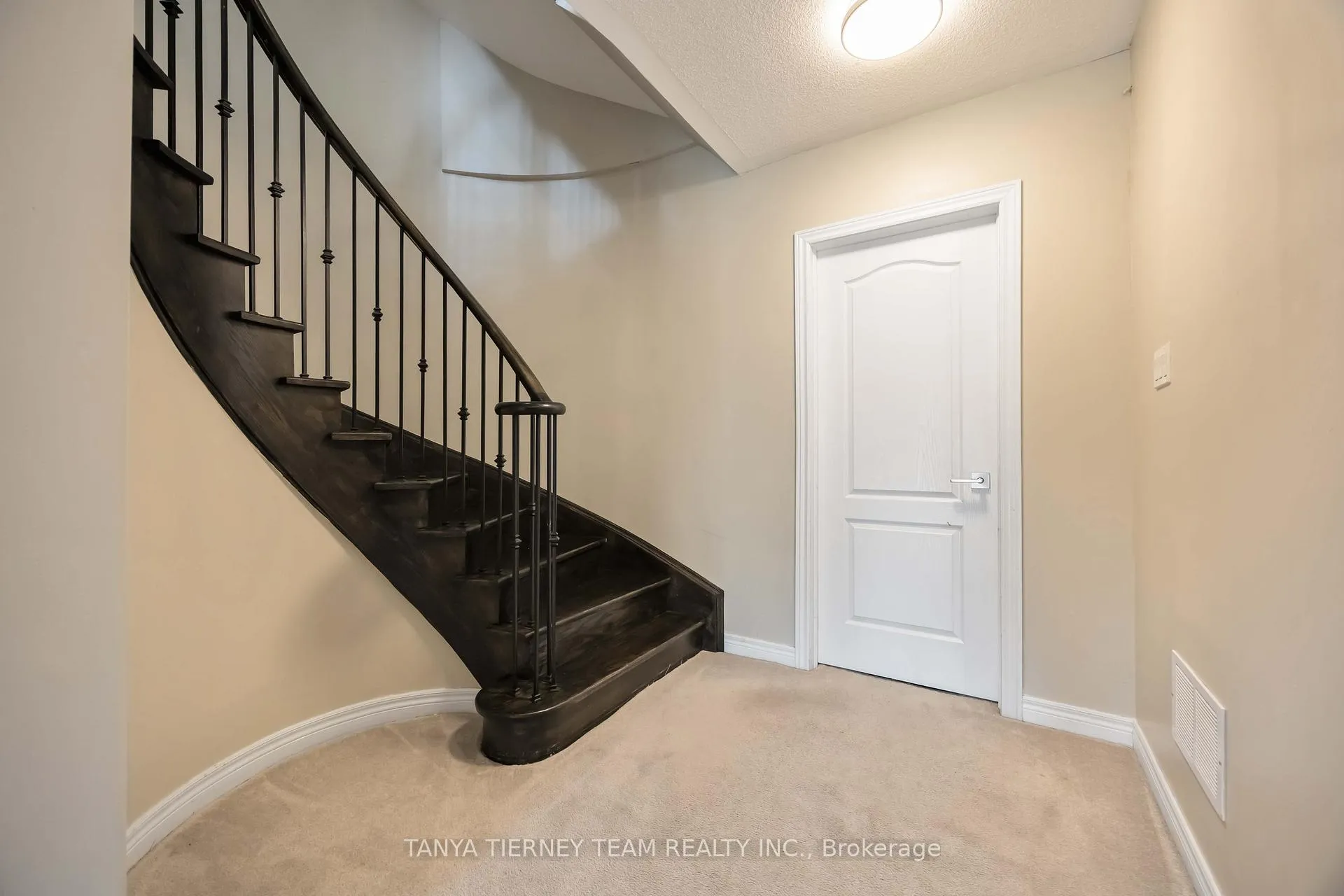 Photo 40 of 111 Braebrook Drive, Whitby, Rolling Acres — HOMEH
