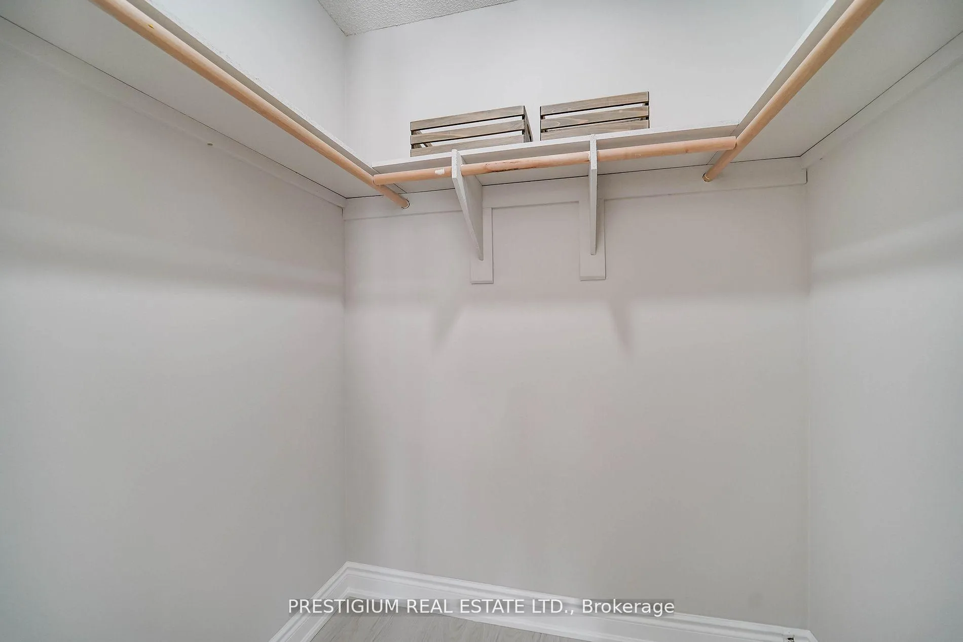 Photo 23 of Unit Upper, 55 Fifefield Drive, Vaughan, Maple — HOMEH