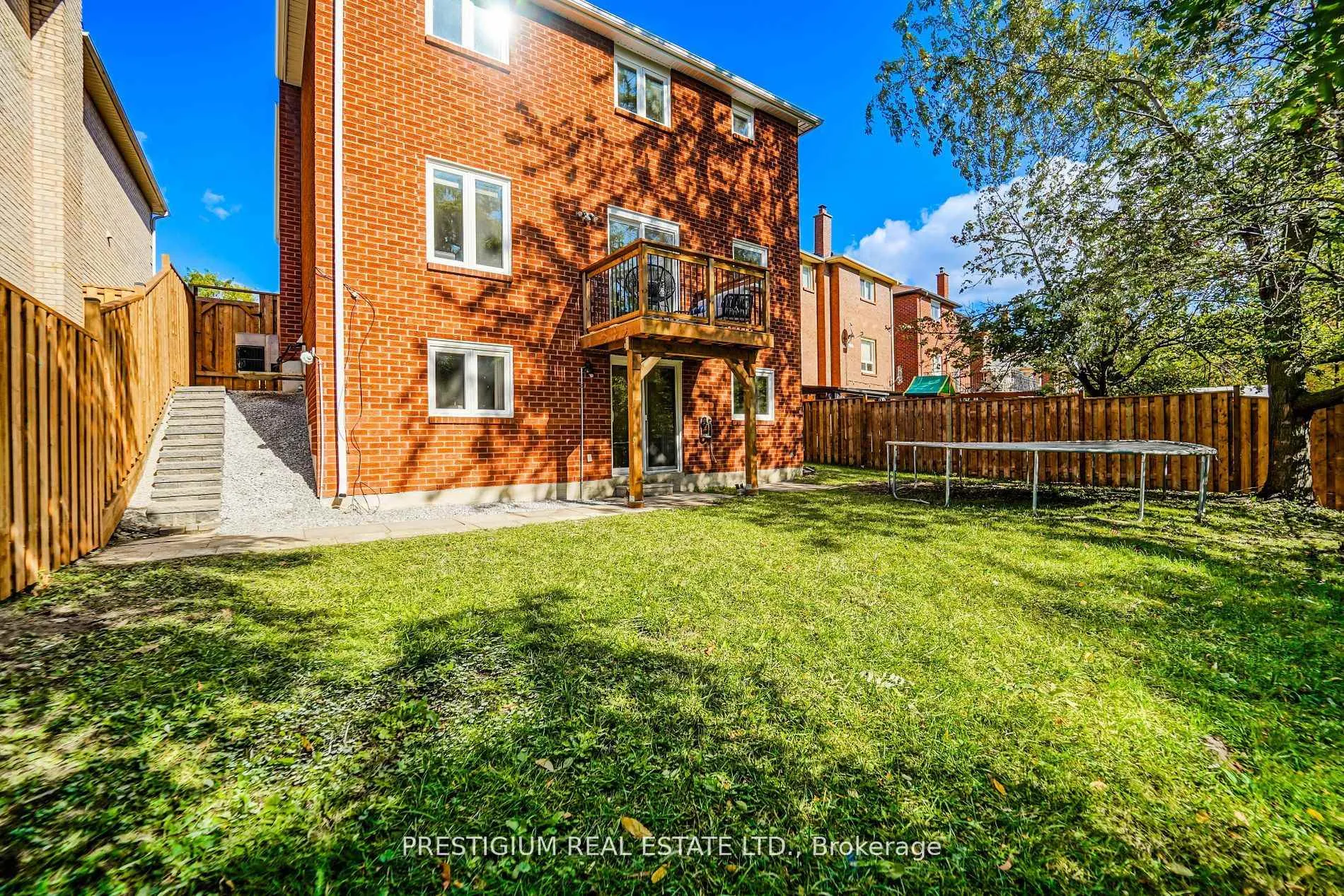 Photo 33 of Unit Upper, 55 Fifefield Drive, Vaughan, Maple — HOMEH