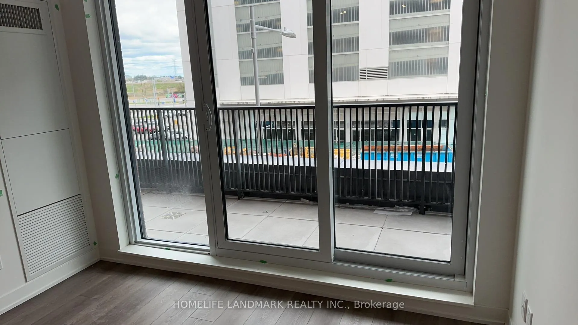 Photo 7 of Unit 314, 38 Simcoe Promenade, Markham, Unionville — HOMEH