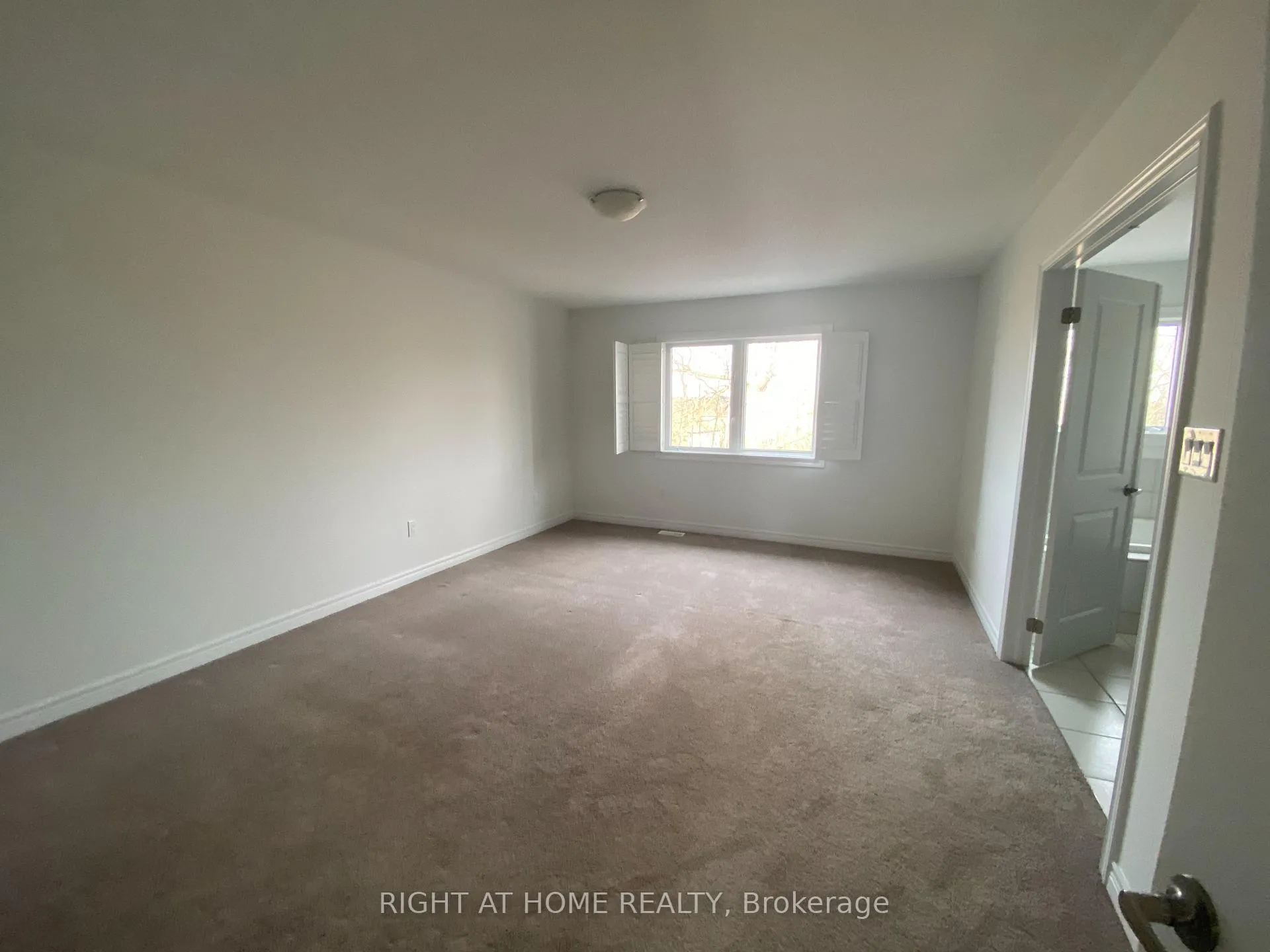 Photo 11 of 2124 Dale Road, Innisfil, Alcona — HOMEH