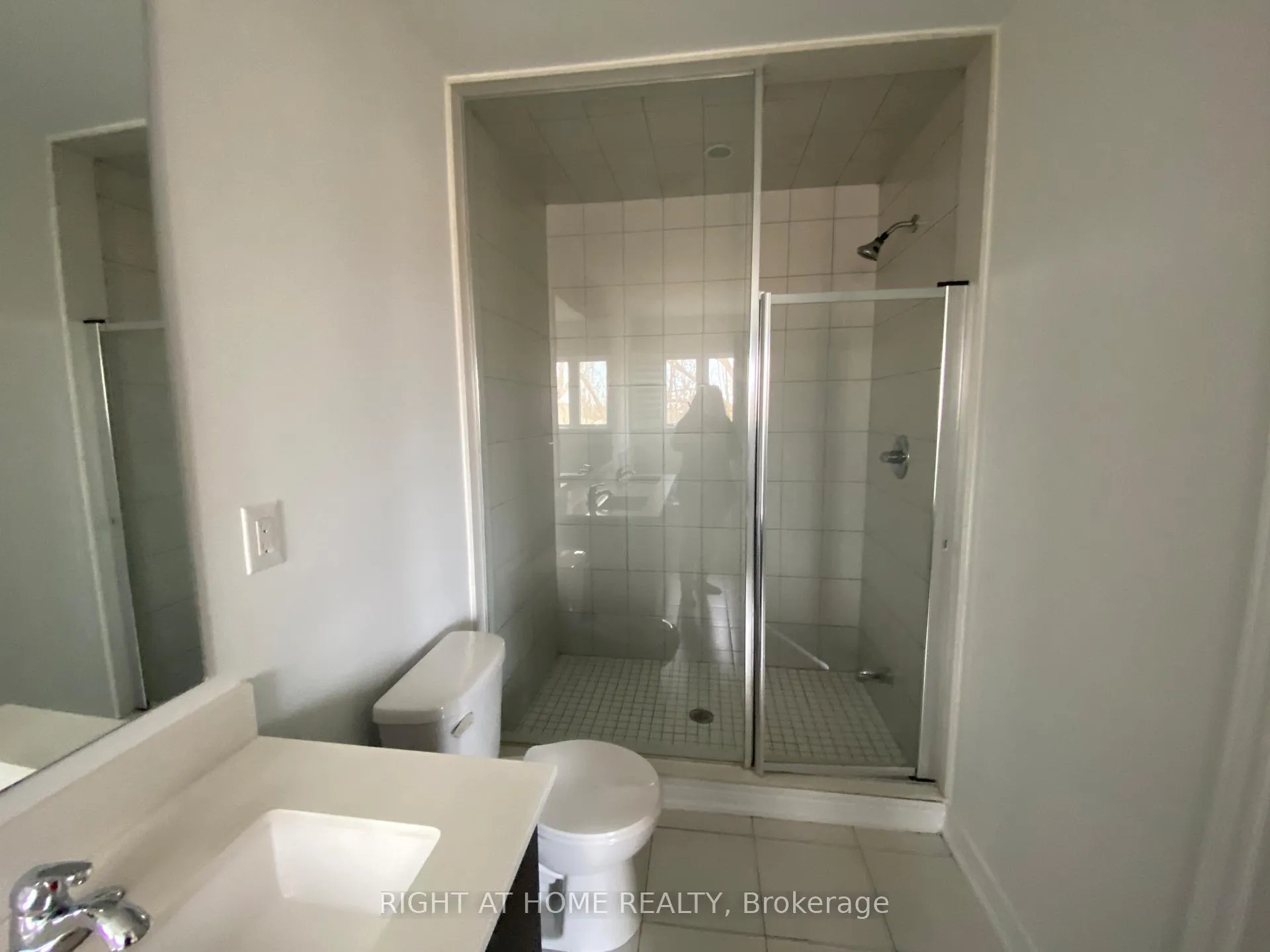 Photo 14 of 2124 Dale Road, Innisfil, Alcona — HOMEH