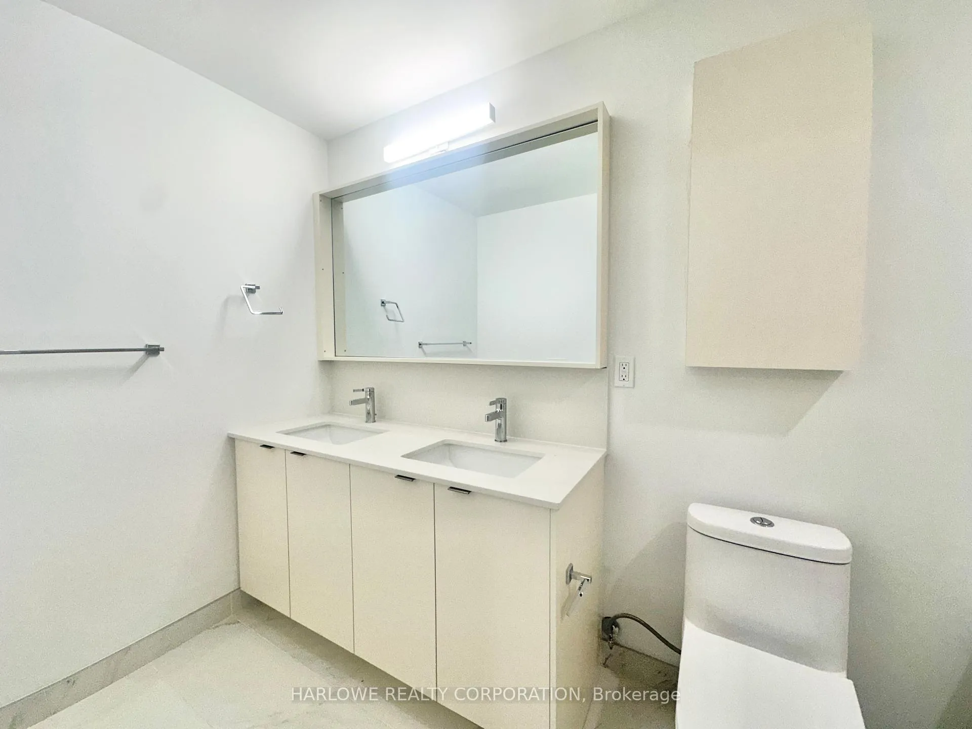 Photo 10 of Unit 172 E, 1610 Charles Street E, Whitby, Port Whitby — HOMEH