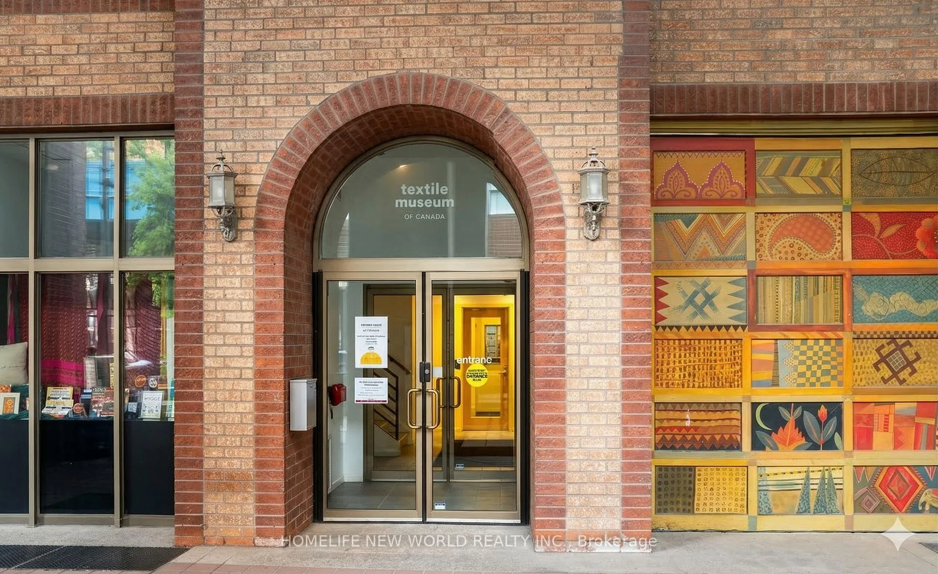 Front of Unit 2402, 55 Centre Avenue