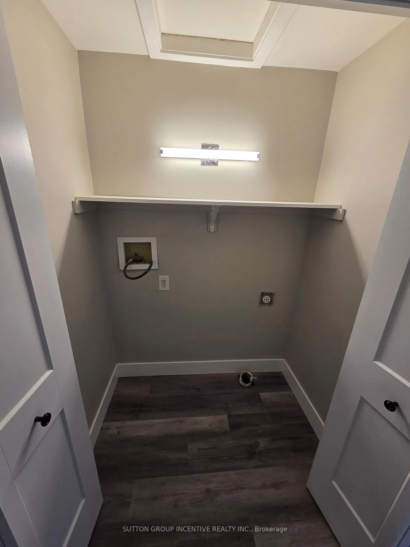 Photo 16 of 39 Royal Oak Drive, Innisfil, Cookstown — HOMEH