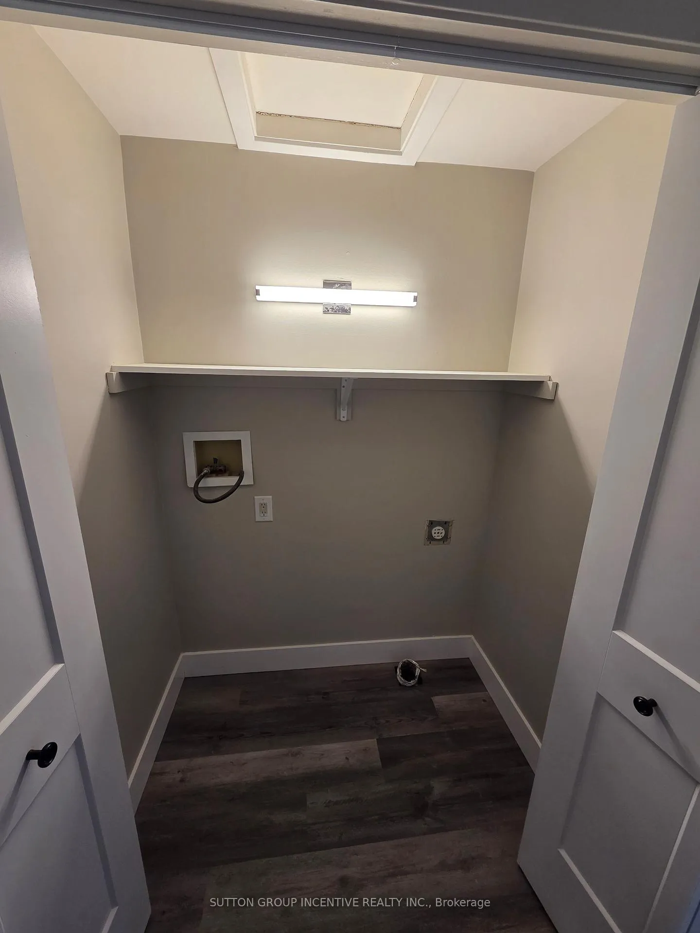 Photo 18 of 39 Royal Oak Drive, Innisfil, Cookstown — HOMEH
