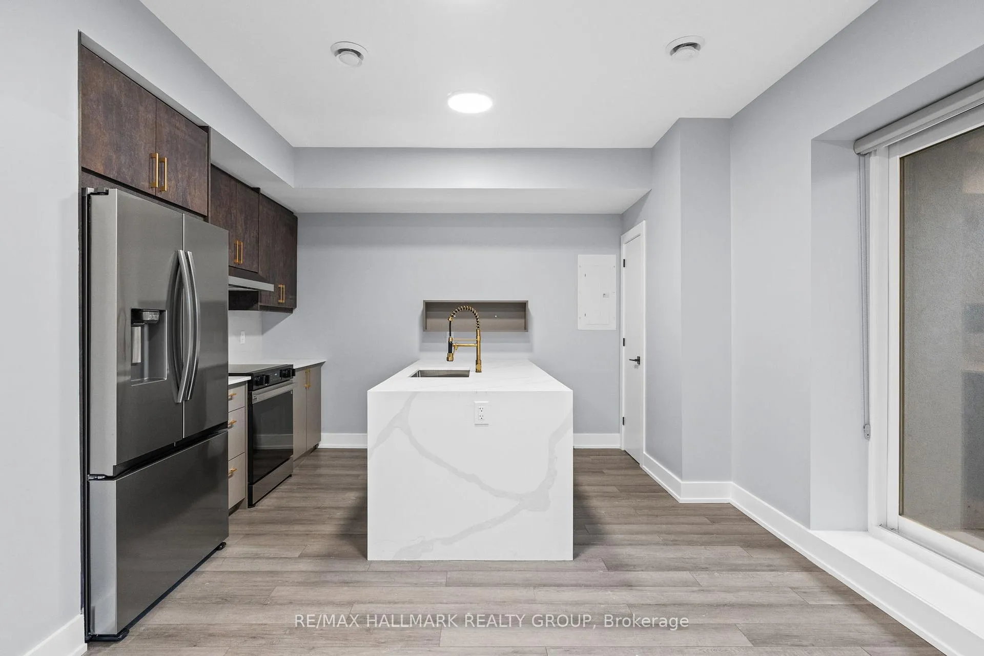 Photo 6 of Unit B, 884 Byron Avenue, Ottawa, McKellar/Highland — HOMEH