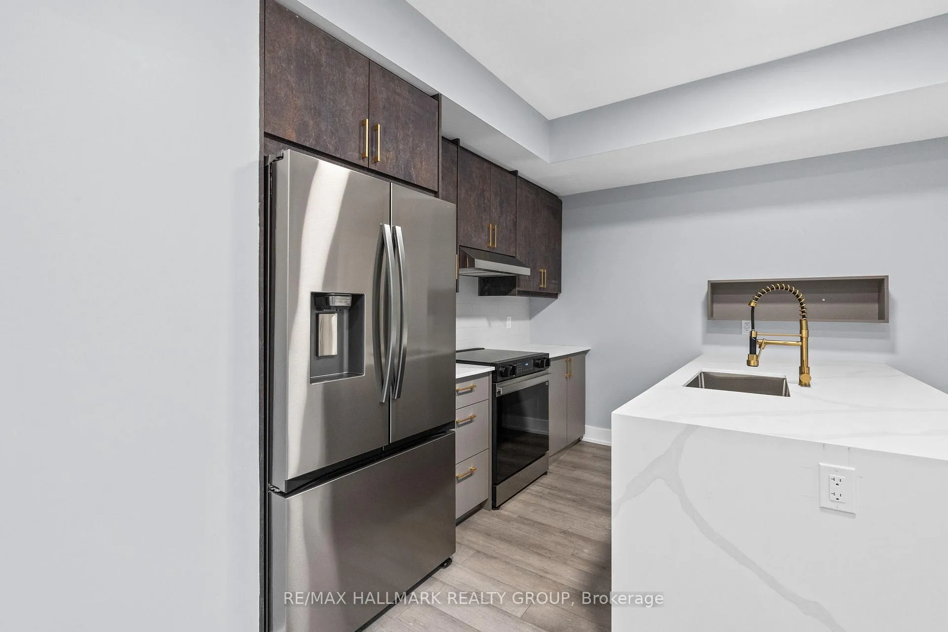 Photo 7 of Unit B, 884 Byron Avenue, Ottawa, McKellar/Highland — HOMEH