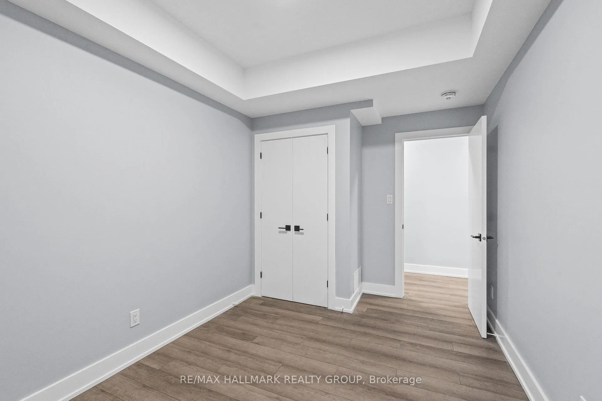 Photo 11 of Unit B, 884 Byron Avenue, Ottawa, McKellar/Highland — HOMEH