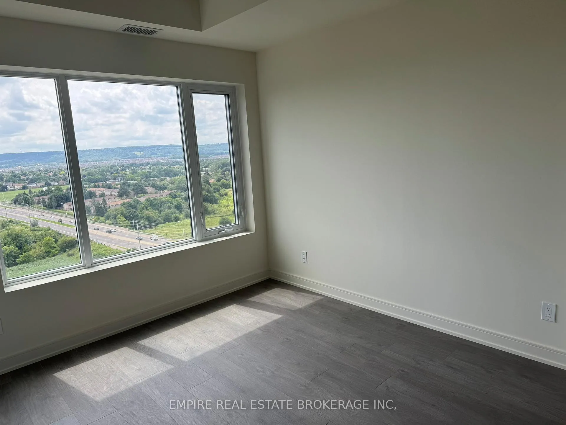 Photo 5 of Unit 1404, 8010 Derry Road, Milton, Coates — HOMEH