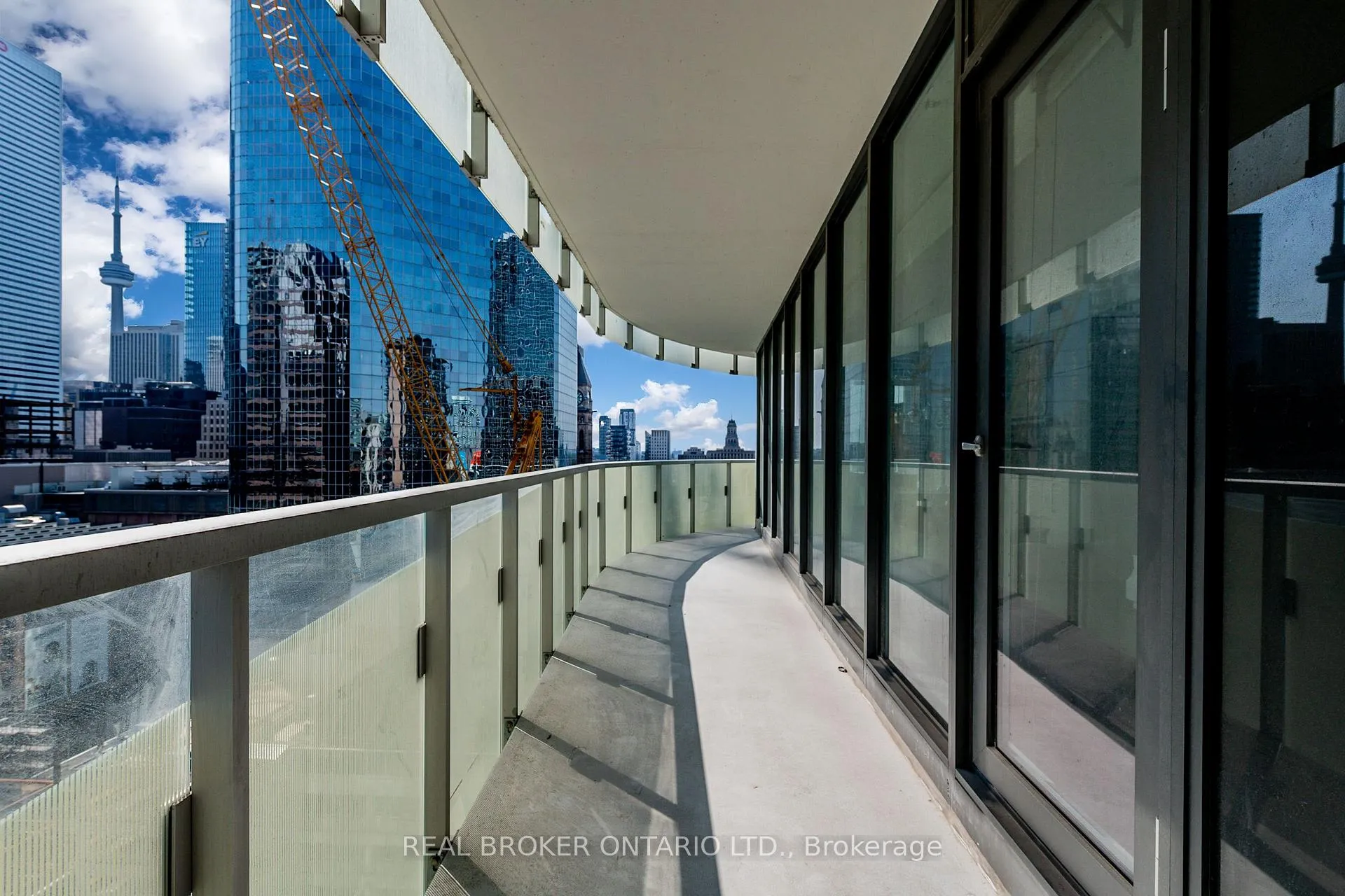 Photo 4 of Unit 1209, 197 Yonge Street, Toronto, Church-Yonge Corridor — HOMEH