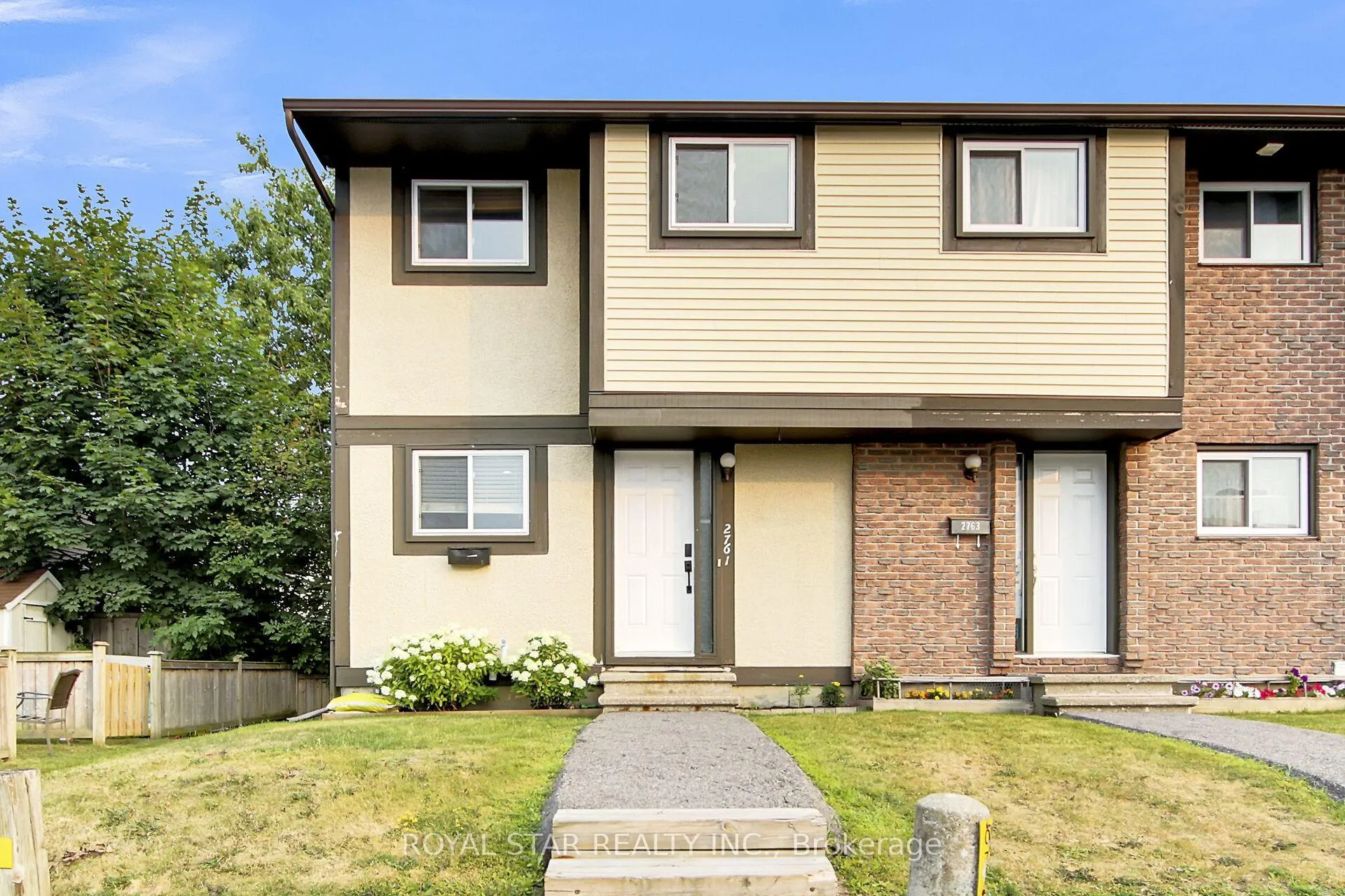 Front of 2761 Pimlico Crescent