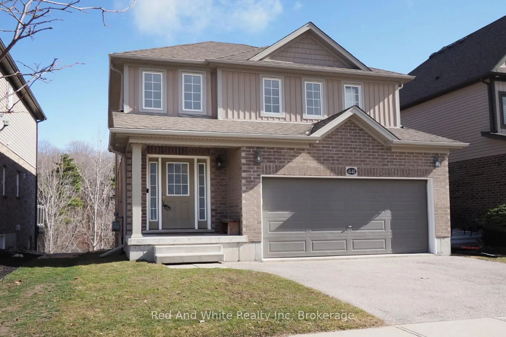 Photo 3 of 441 Woodbine Avenue, Kitchener — HOMEH