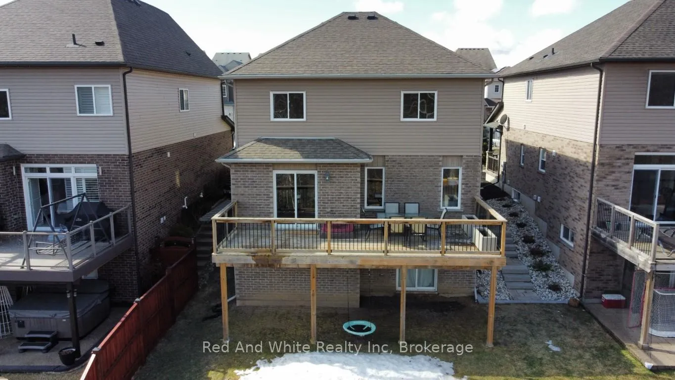 Photo 19 of 441 Woodbine Avenue, Kitchener — HOMEH