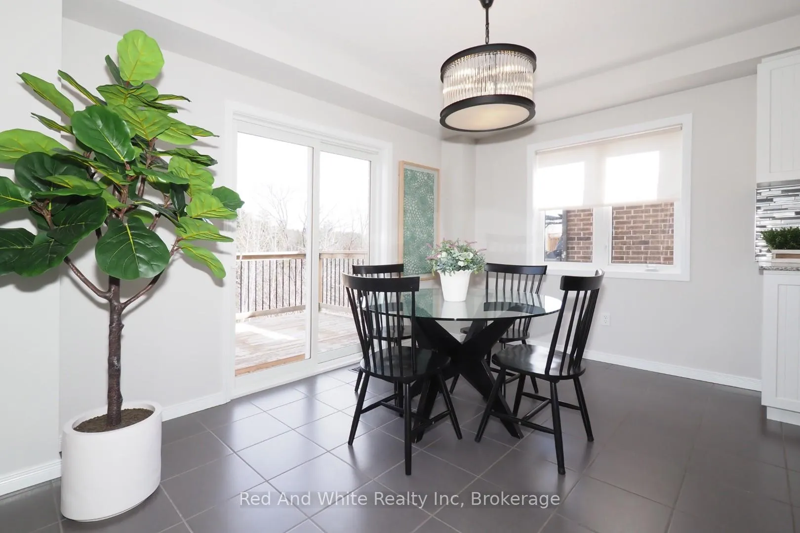 Photo 20 of 441 Woodbine Avenue, Kitchener — HOMEH