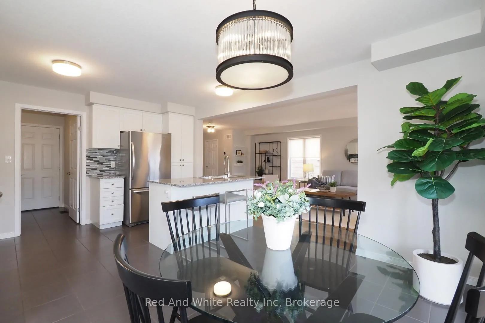 Photo 21 of 441 Woodbine Avenue, Kitchener — HOMEH
