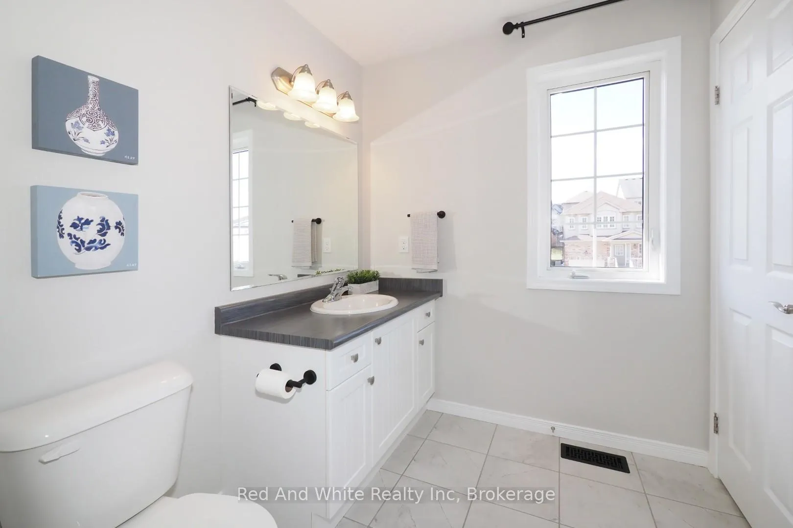 Photo 30 of 441 Woodbine Avenue, Kitchener — HOMEH