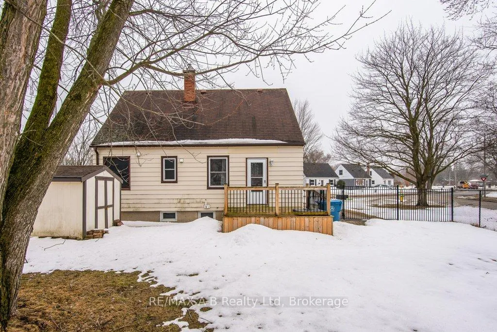 Photo 8 of 54 Glastonbury Drive, Stratford — HOMEH