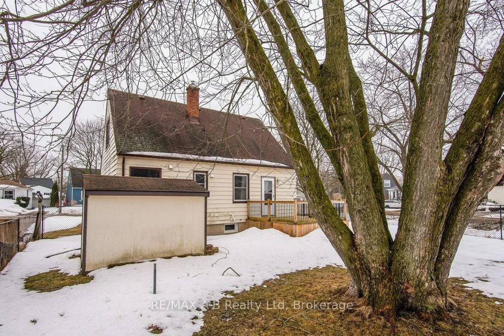 Photo 9 of 54 Glastonbury Drive, Stratford — HOMEH