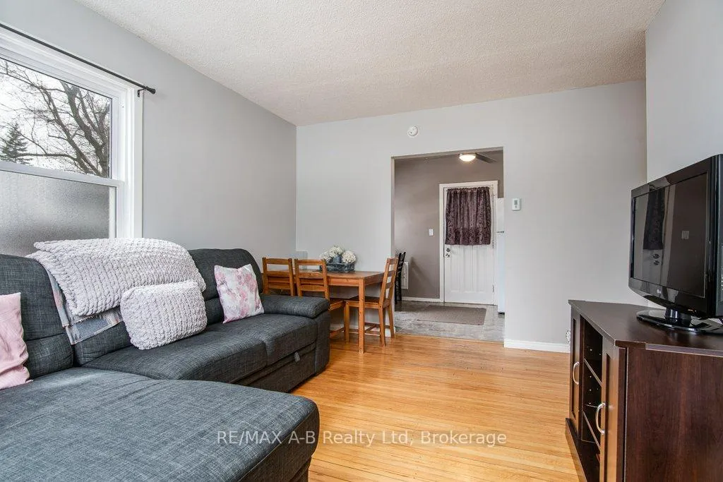 Photo 15 of 54 Glastonbury Drive, Stratford — HOMEH