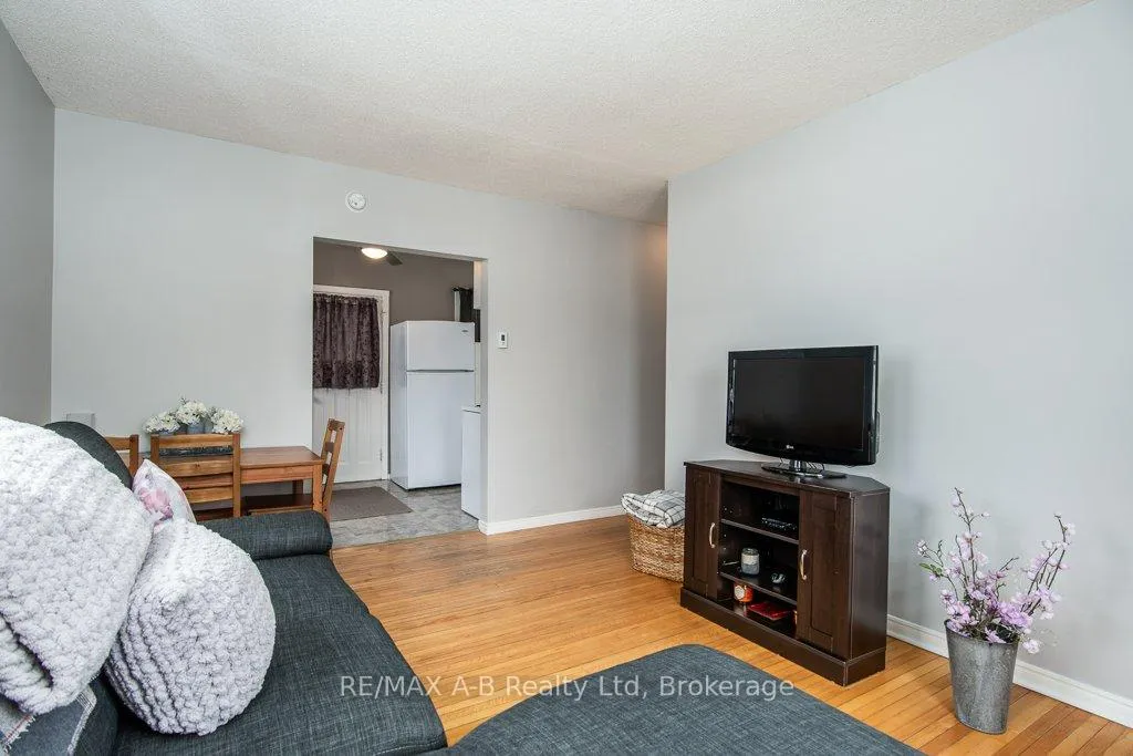 Photo 16 of 54 Glastonbury Drive, Stratford — HOMEH
