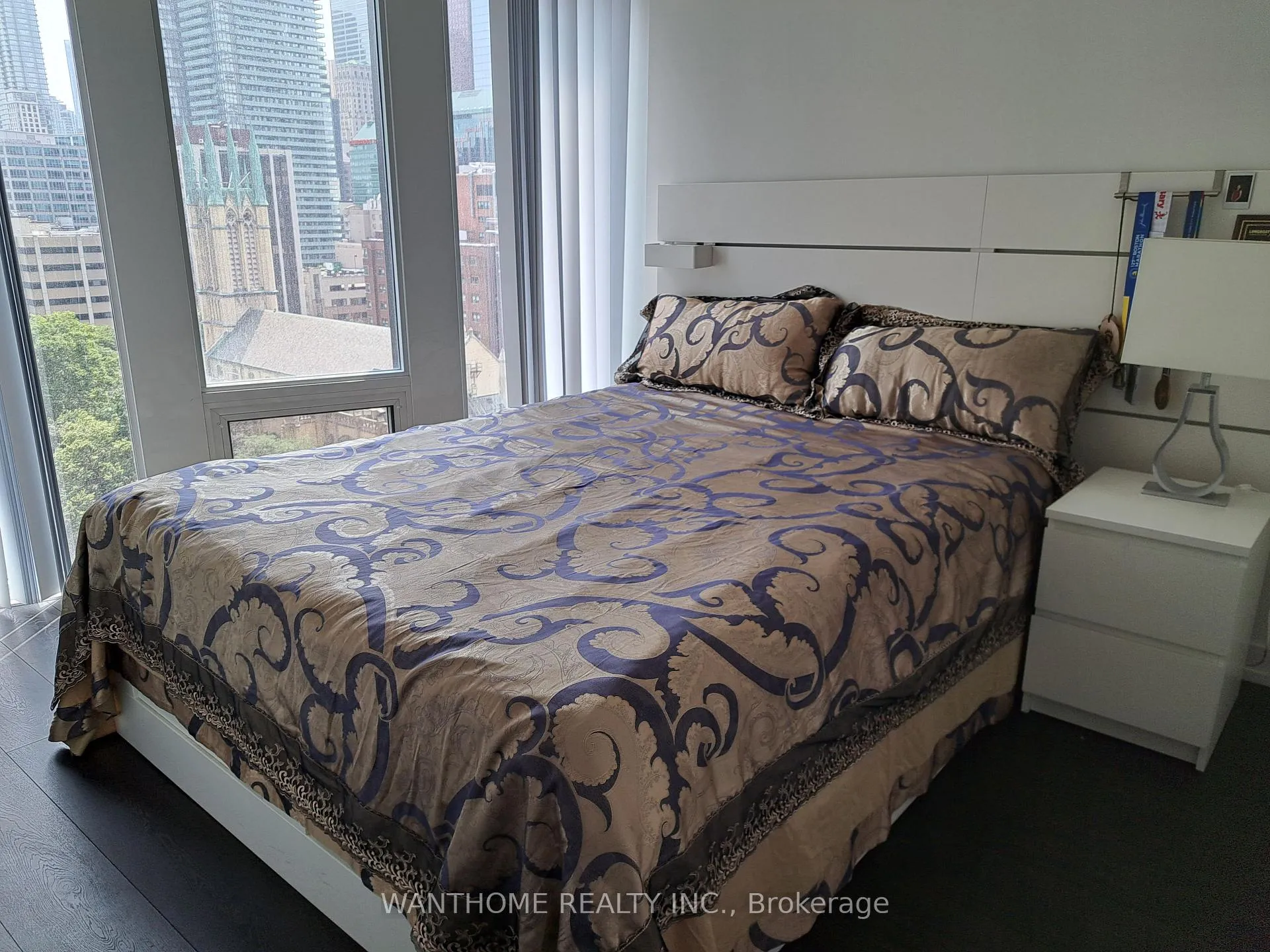 Photo 4 of Unit 1605, 60 Shuter Street, Toronto, Church-Yonge Corridor — HOMEH