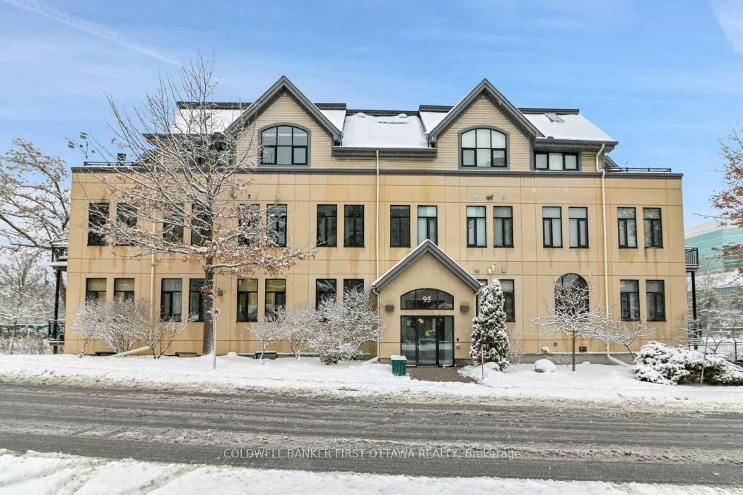 Front of Unit 303, 95 Beech Street