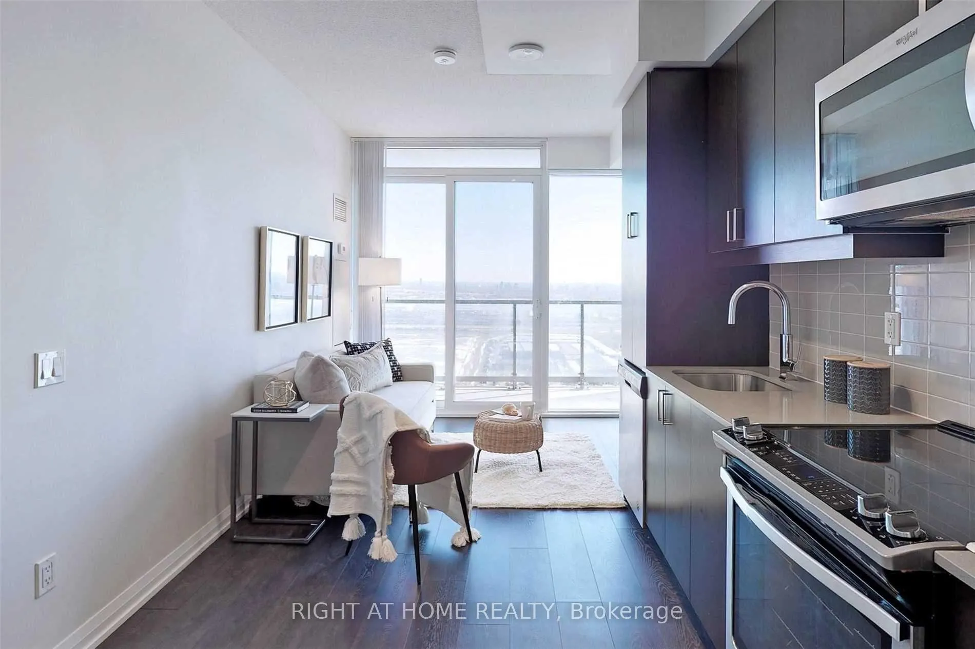 Photo 12 of Unit 3601, 7895 Jane Street, Vaughan, Concord — HOMEH