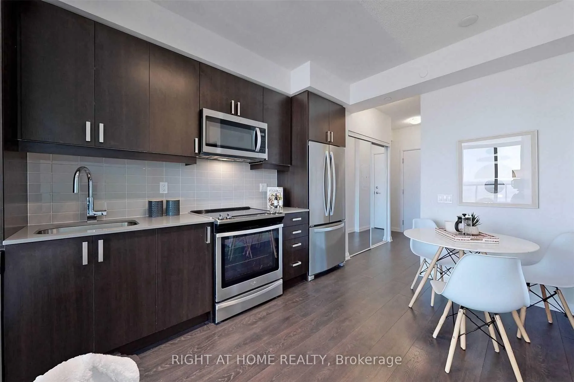 Photo 13 of Unit 3601, 7895 Jane Street, Vaughan, Concord — HOMEH