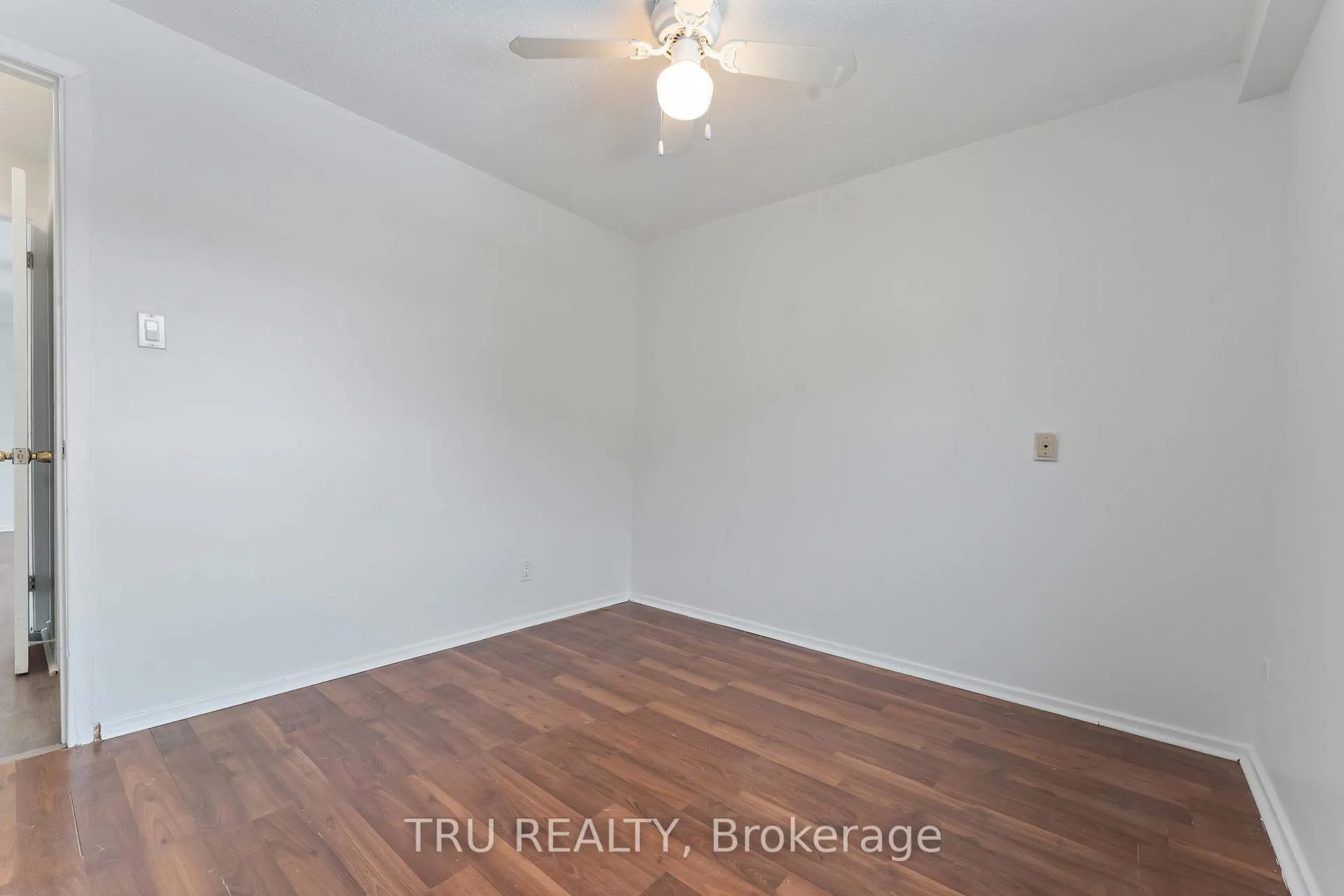 Photo 18 of Unit 8, 898 Elmsmere Road, Ottawa, Beacon Hill South — HOMEH