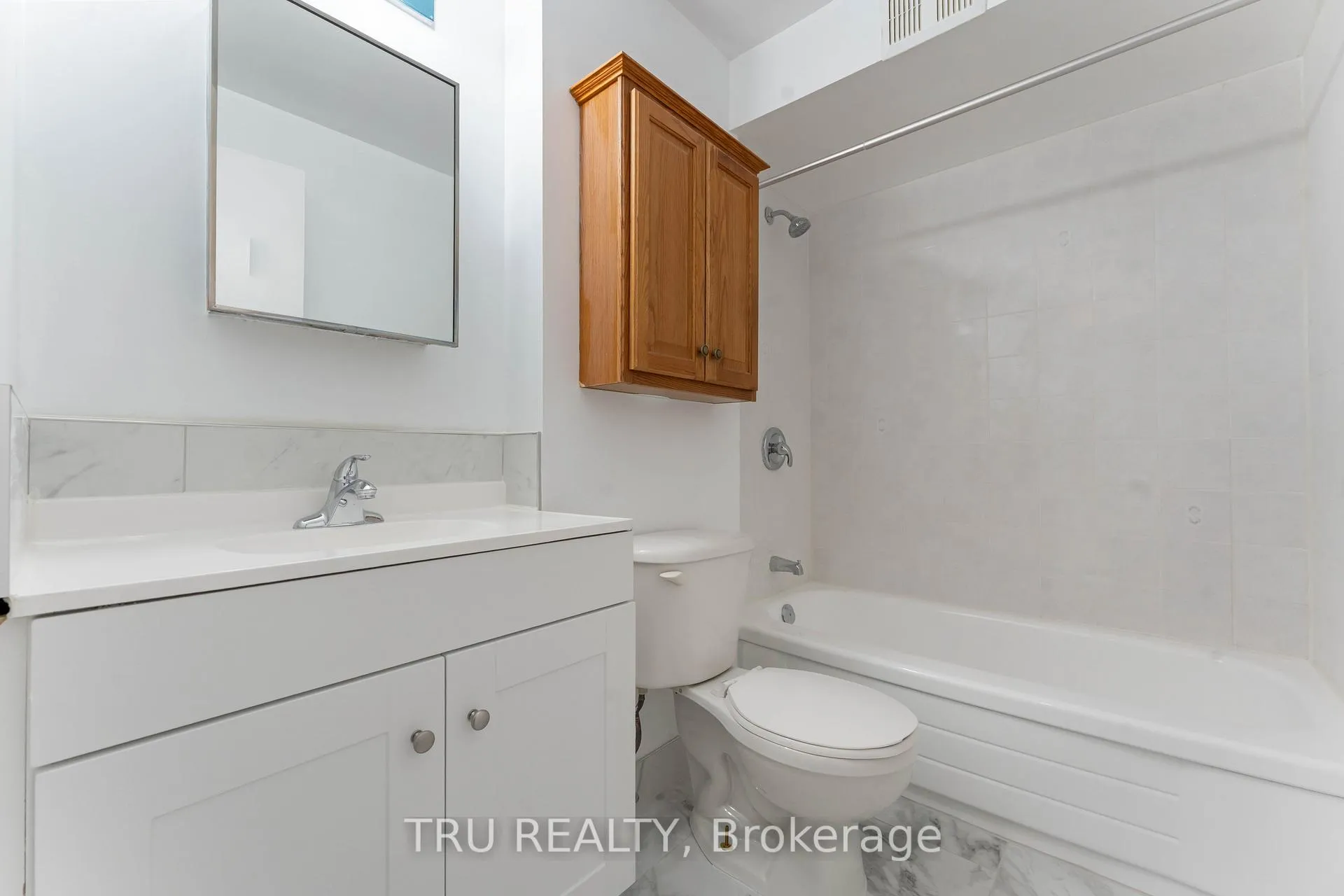 Photo 19 of Unit 8, 898 Elmsmere Road, Ottawa, Beacon Hill South — HOMEH