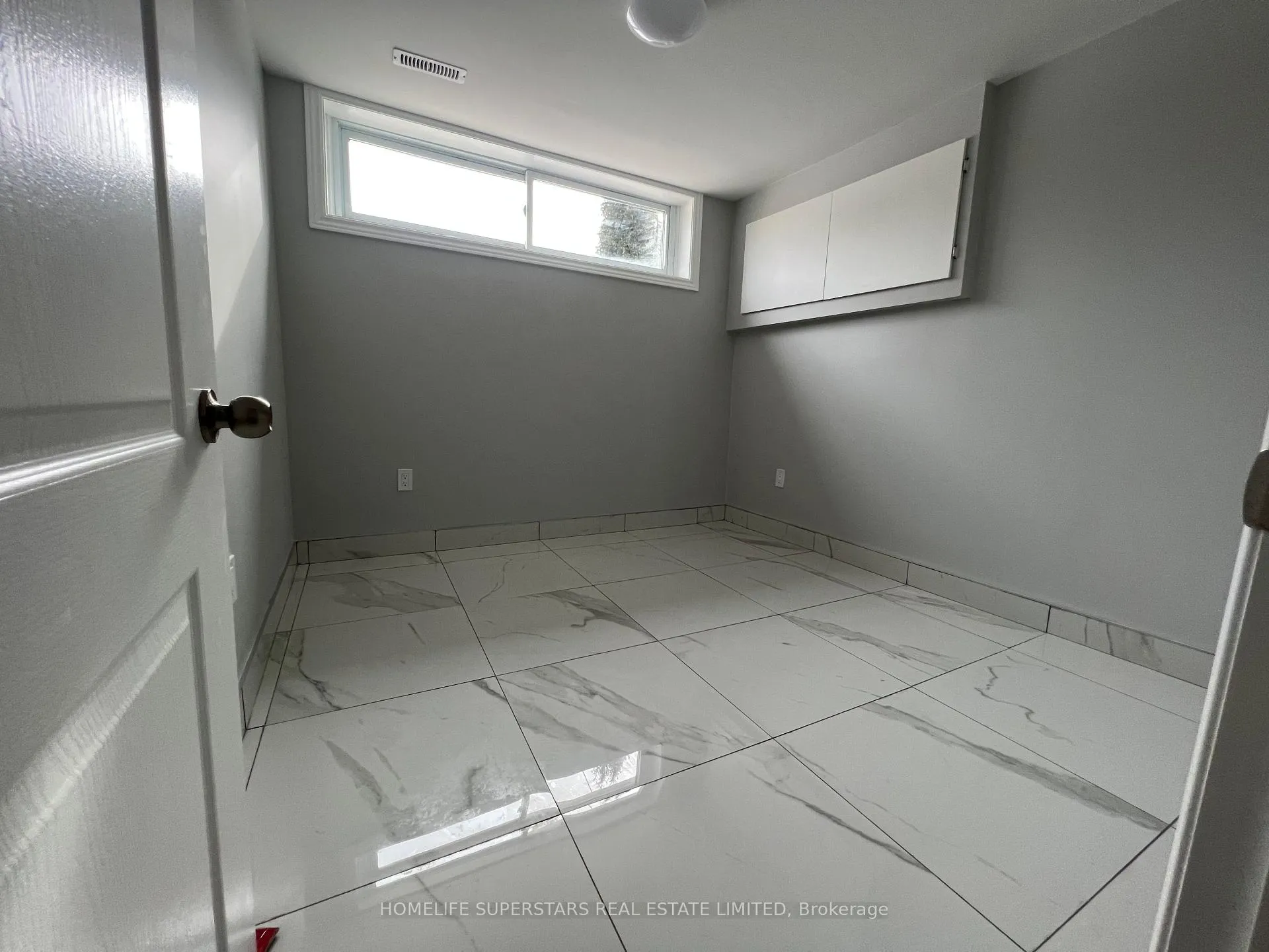 Photo 10 of Unit (Bsmt), 88 Thistle Down Boulevard, Etobicoke, Thistletown-Beaumonde Heights — HOMEH