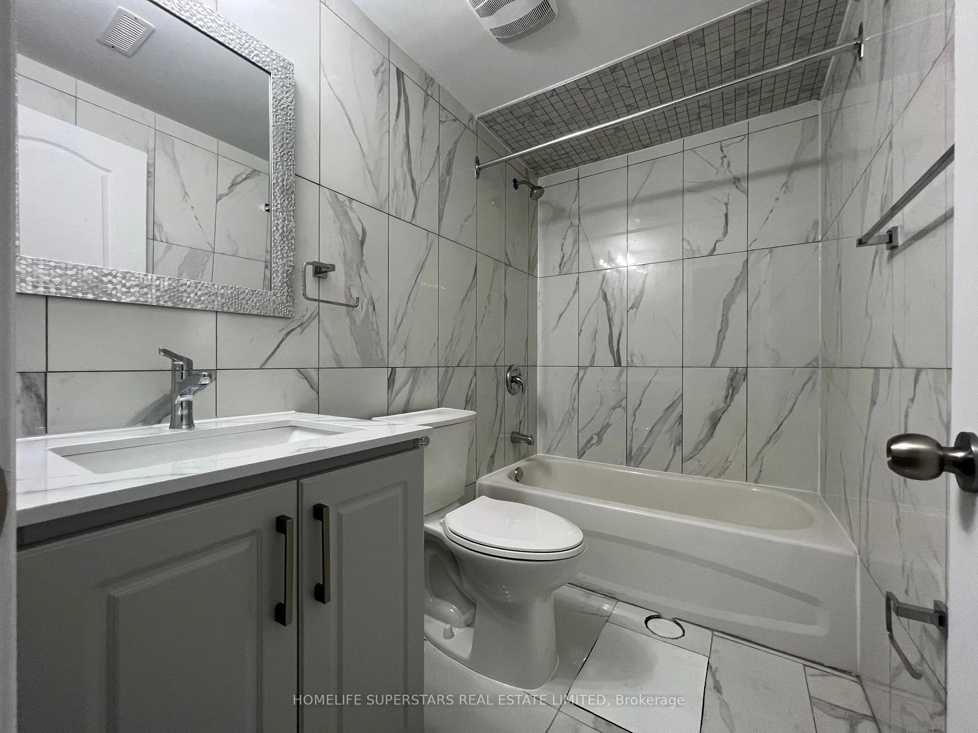 Photo 12 of Unit (Bsmt), 88 Thistle Down Boulevard, Etobicoke, Thistletown-Beaumonde Heights — HOMEH