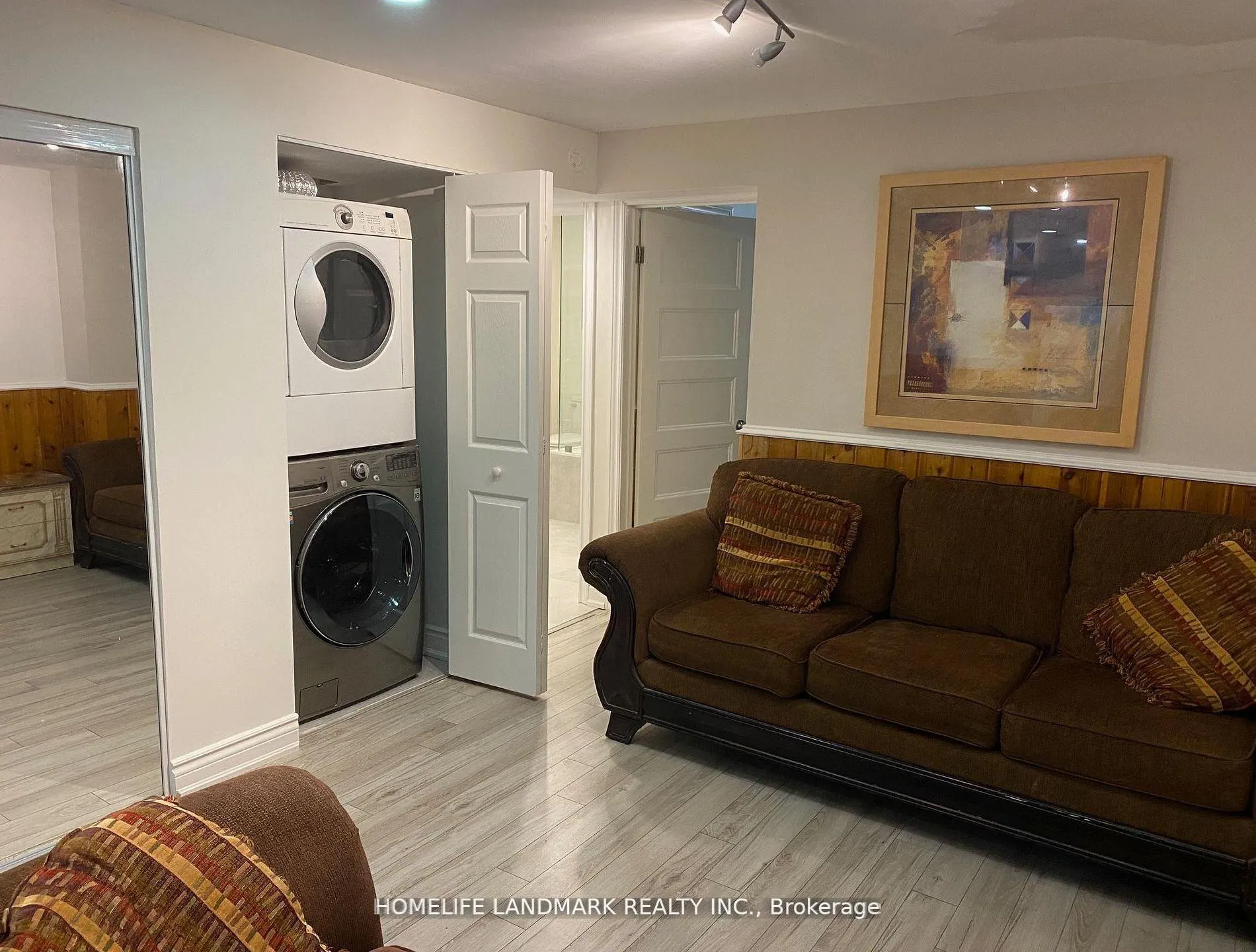 Photo 7 of 1872 Parkside Drive, Pickering, Amberlea — HOMEH